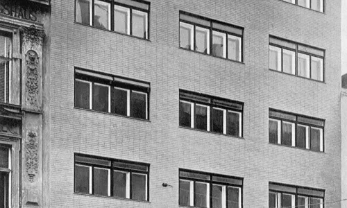 C090 Nájemní dům s obchody firmy Emanuel Jakob Friedmann